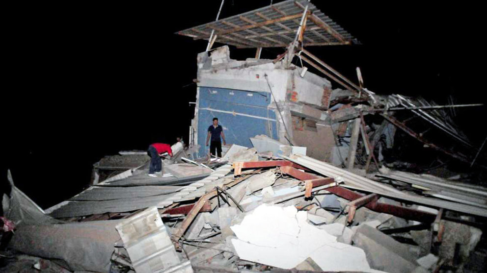 Imagen de una casa derruída en Guayaquil tras el terremoto que ha sacudido a Ecuador. (RTVE).