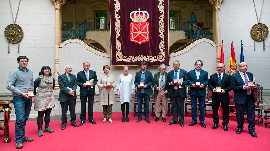 La presidenta del Gobierno de Navarra, Uxue Barkos durante la entrega de las condecoraciones de la Cruz de Carlos III a nueve personas y entidades. EFE