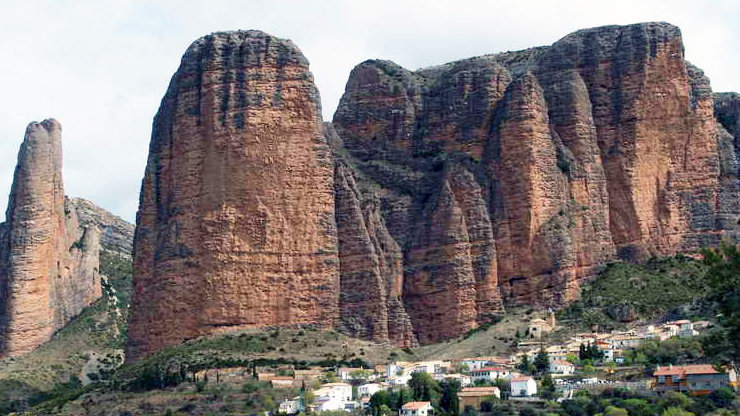 Mallos de Riglos (Huesca).