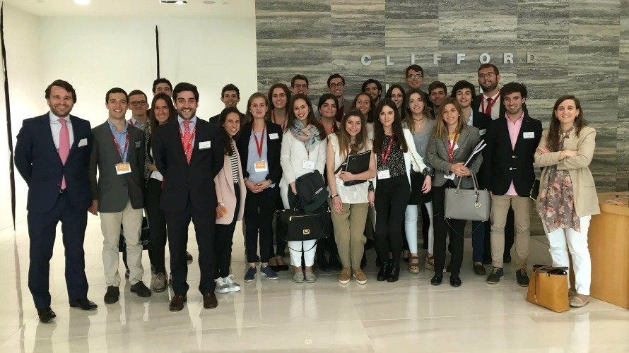 23 alumnos de la Universidad de Navarra participan en Londres en un programa sobre Derecho de los negocios.