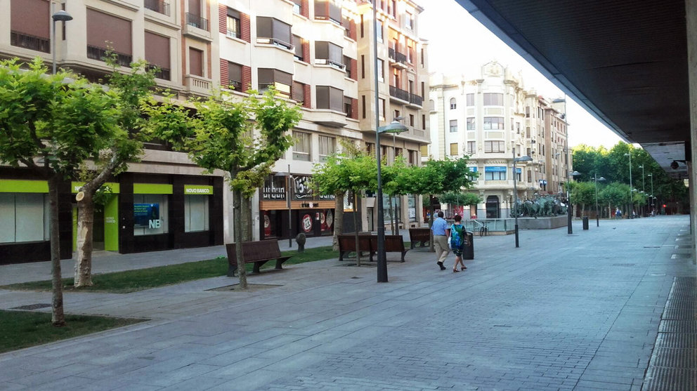 Vista de la calle Paulino Caballero de Pamplona cerca de la avenida de Roncesvalles, donde ocurrieron los hechos el 7 de julio.   (2)