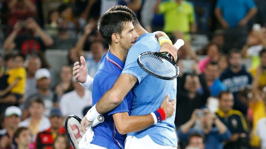 La imagen de Djokovic, emocionado, y Juan Martín del Potro en la red, abrazados, será una de las sensaciones de los Juegos. EFE