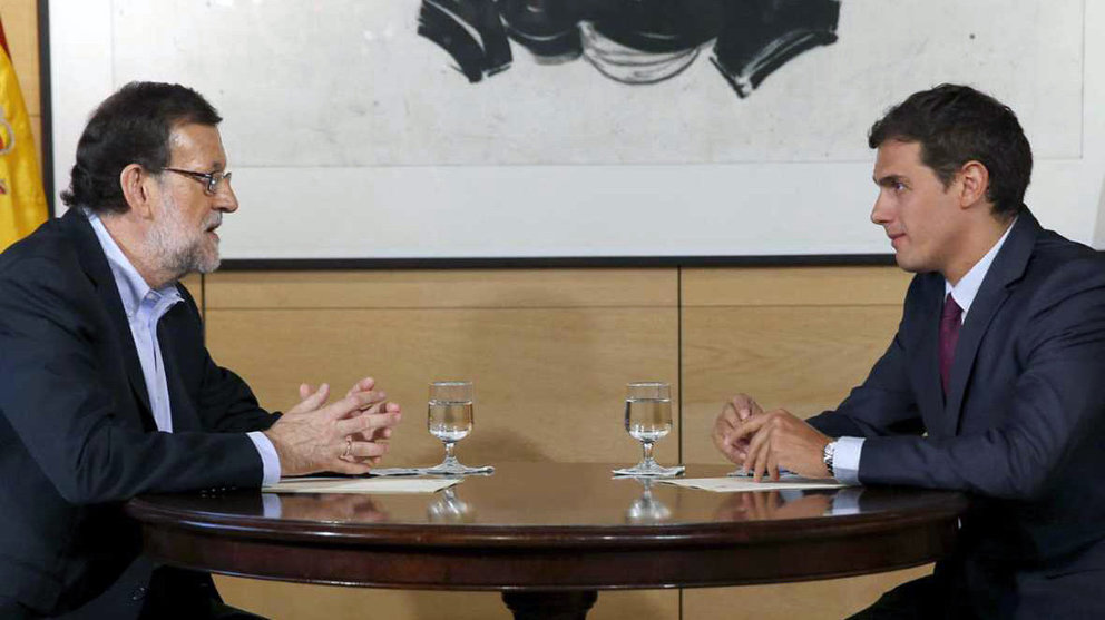 El presidente del Gobierno en funciones, Mariano Rajoy y el líder de Ciudadanos, Albert Rivera. EFE