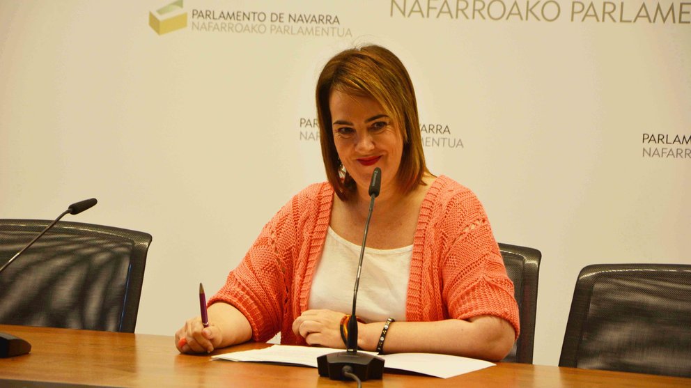 La presidenta del Parlamento de Navarra, Ainhoa Aznárez, hace balance del año de legislatura. ESCALADA (5)