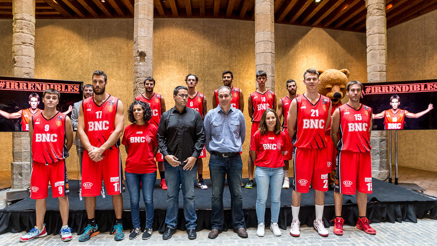 Presentación de la plantilla de Basket Navarra Club para la temporada 2016-2017 en el Palacio de Condestable (15). IÑIGO ALZUGARAY