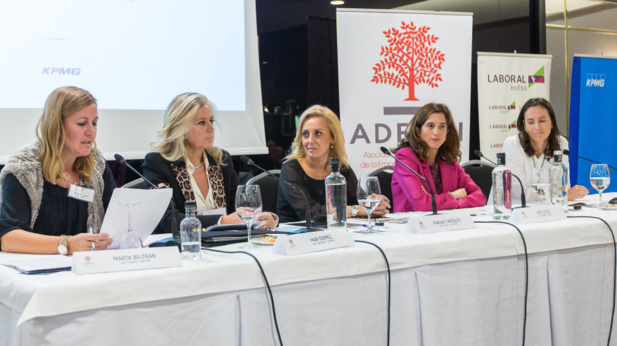 Un centenar de empresarios han participado en la Asamblea General Extraordinaria de la Asociación para el Desarrollo de la Empresa Familiar en Navarra (ADEFAN).