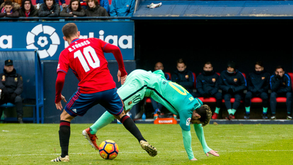 Partido de la Liga Santander entre Osasuna y Barcelona (0-3) disputado en El Sadar (7). IÑIGO ALZUGARAY