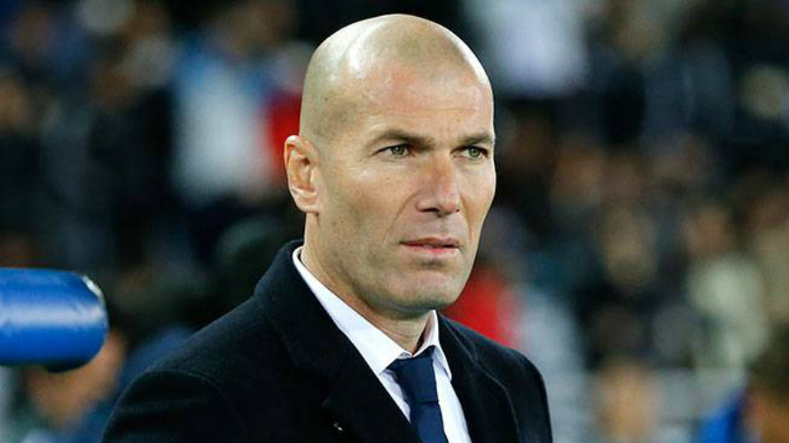 Zidane durante la semifinal del Mundialito. Real Madrid.