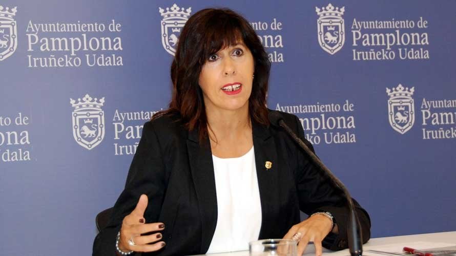 Maite Esporrín portavoz del PSN en el Ayuntamiento de Pamplona en rueda de prensa. PSN