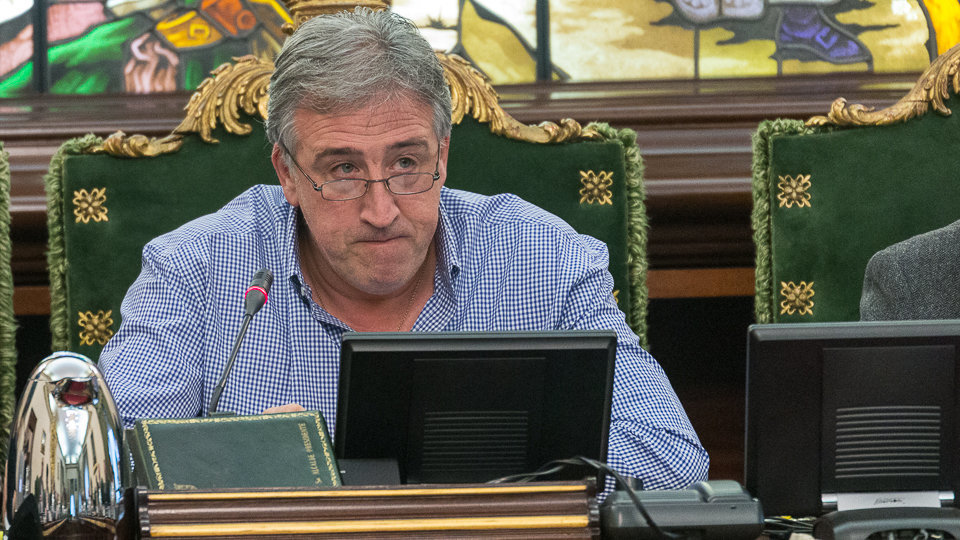 El pleno del Ayuntamiento de Pamplona debate el proyecto de Presupuestos para 2017 y las enmiendas presentadas por la oposición (20). IÑIGO ALZUGARAY