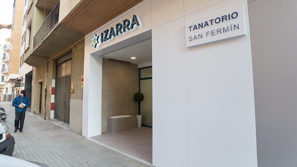 Nuevo tanatorio San Fermín del grupo Izarra, situado en el número 5 de la calle Padre Calatayud de Pamplona (9). IÑIGO ALZUGARAY