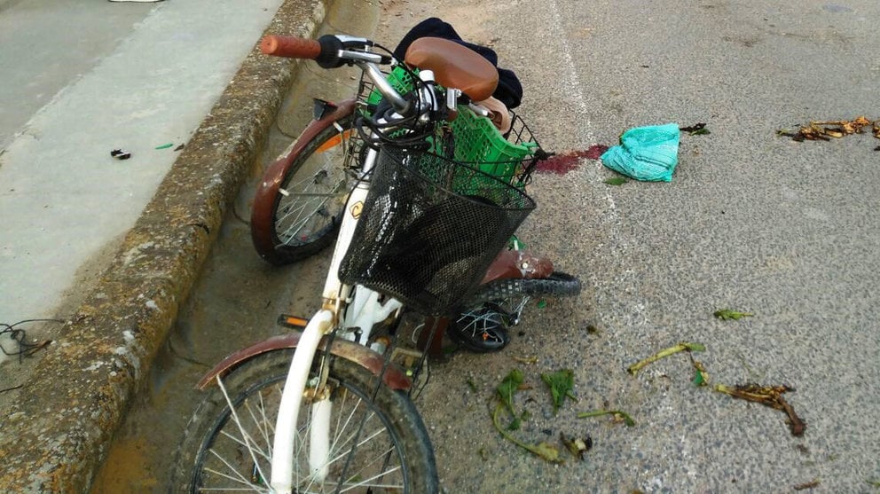 Imagen del atropello a un ciclista de 84 años en Falces por parte de una conductora que ha dado positivo en droga POLICÍA FORAL