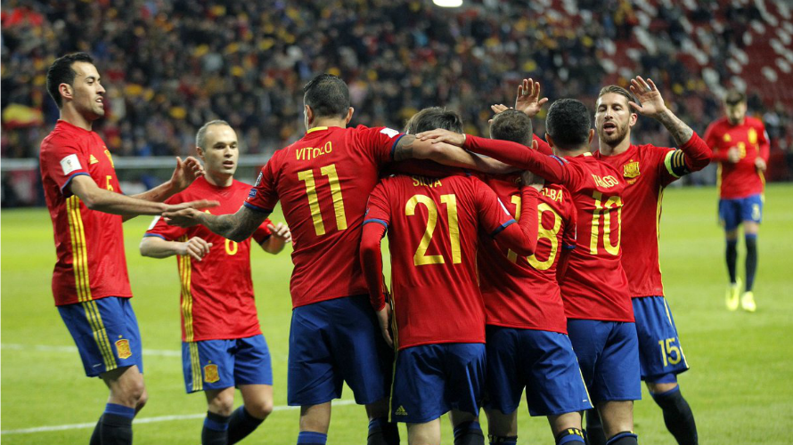 Los jugadores de la selección española celebran un gol. Lfp.