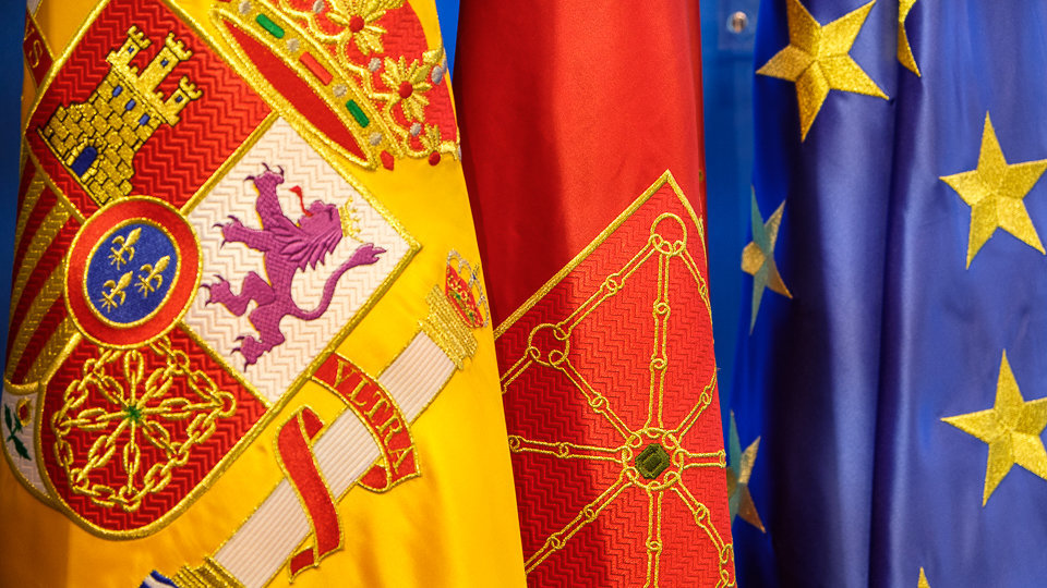 Banderas de España, Navarra y Europa. IÑIGO ALZUGARAY
