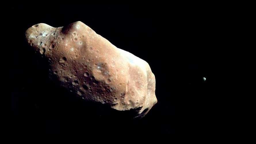 El asteroide Ida y el pequeño satélite Dactyl. FLICKR