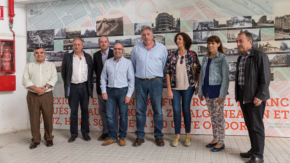 El Ayuntamiento de Pamplona inaugura la exposición titulada 'Reflexiones en torno al futuro del Ensanche 100 años después' (03). IÑIGO ALZUGARAY