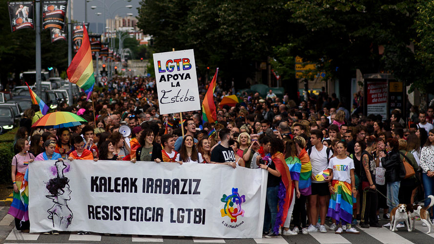 manifestación con motivo del Día Internacional del Orgullo LGTBIQ. PABLO LASAOSA 10