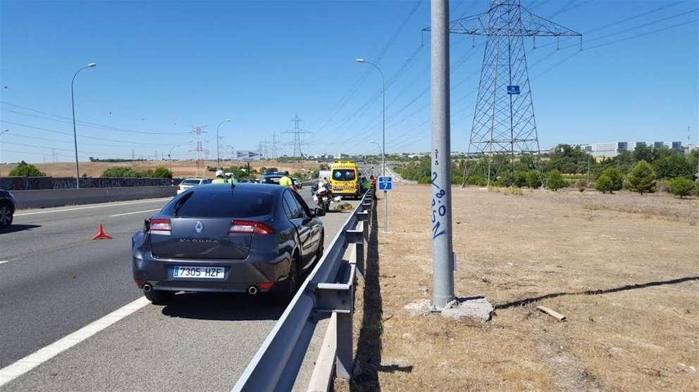 Fallece un guardia civil que regulaba el tráfico en la autopista tras ser arrollado por una furgoneta que conducía dirección Madrid