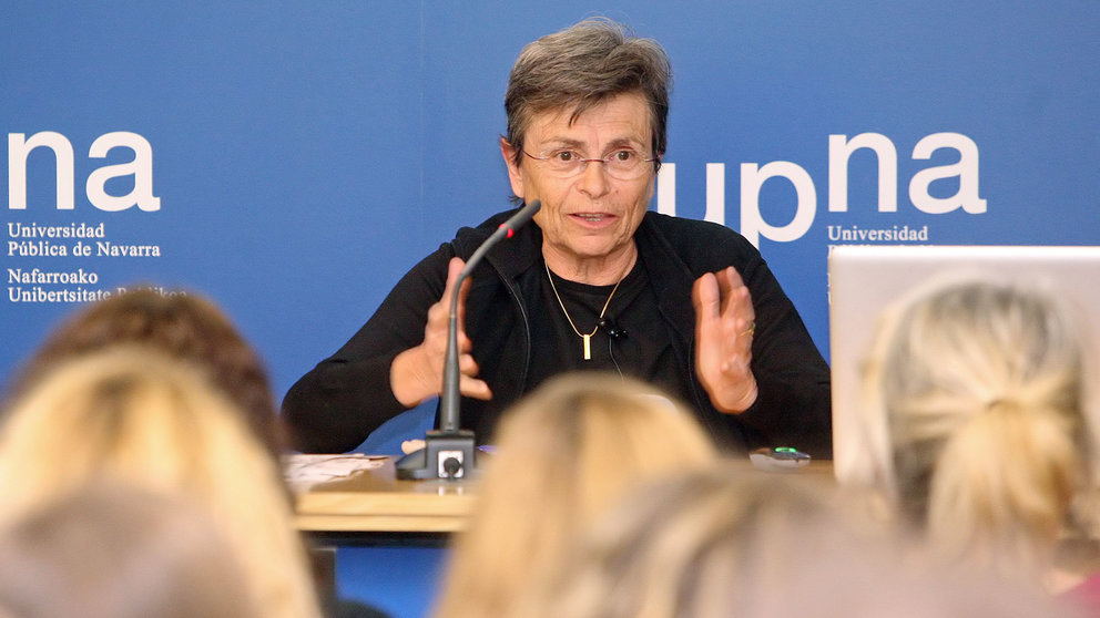 Eulalia Lledó, durante su conferencia en la UPNA.