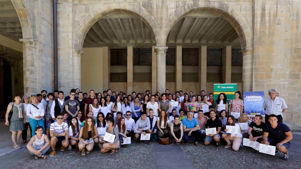 Los 135 estudiantes de FP que han recibido los diplomas Erasmus+ en Navarra.