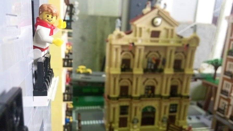 Lego celebra las fiestas de Sanfermines recreando el Chupinazo con sus famosas piezas LEGO