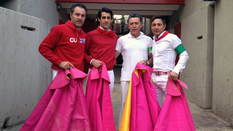 El equipo de dobladores de los Sanfermines de 2012, con Sergio Sánchez, Francisco Marco, Manolo Rubio y Manolo de los Reyes.
