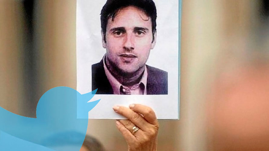 Fotomontaje de una manifestación en recuerdo a Miguel Ángel Blanco y el logotipo de Twitter