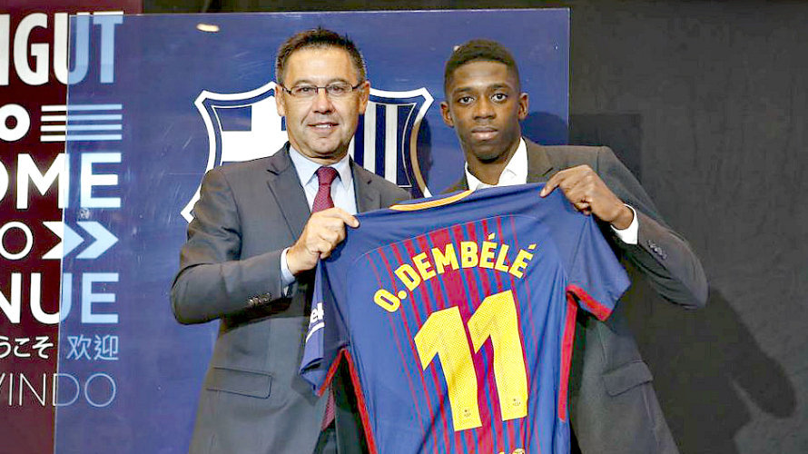 Bartomeu y Dembélé en la presentación del jugador. Twitter FC Barcelona.