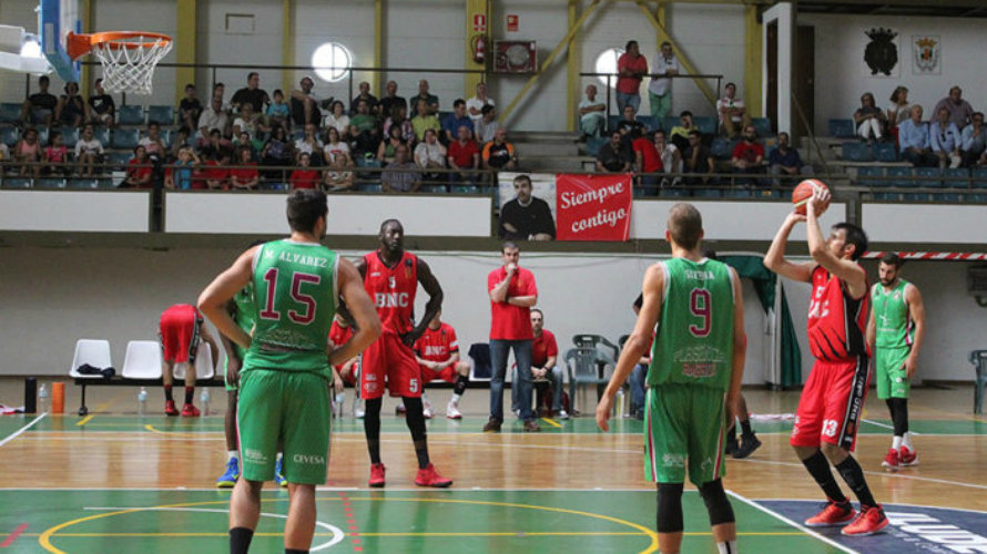 Partido Plasencia - Basket Navarra.