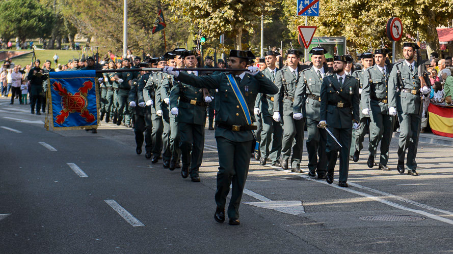 La Guardia Civil celebra el 12 de octubre en Pamplona. PABLO LASAOSA 40
