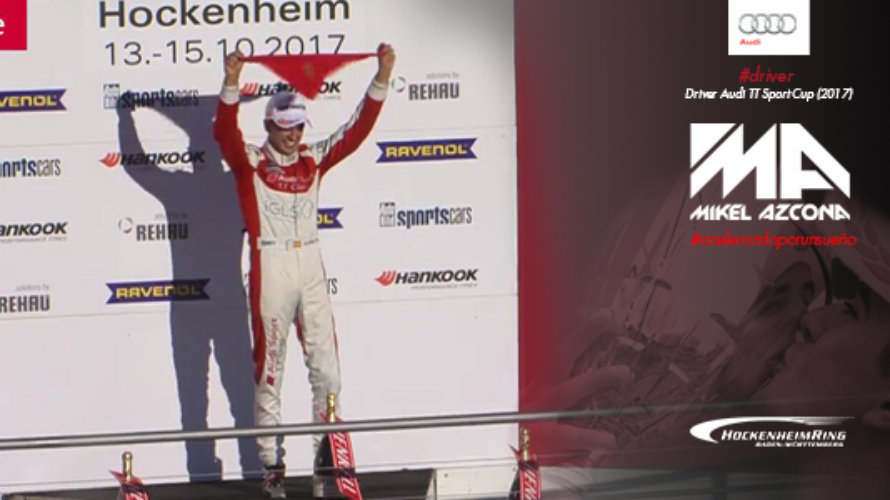 Mikel Azcona con el pañuelo rojo en el podium. Cedida.