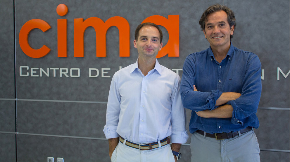 Los doctores Bruno Paiva y José A. Martínez-Climent, responsables del proyecto del CIMA y la CUN para estudiar un tipo de linfoma.