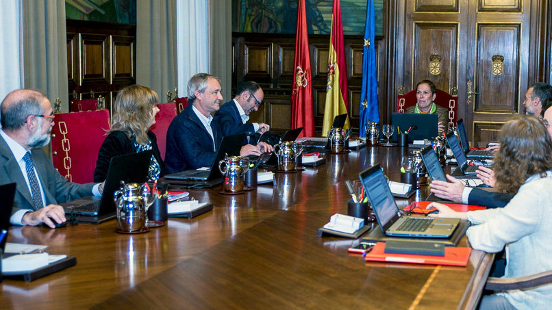 Sesión de Gobierno en el Salón de Sesiones del Palacio de Navarra. IÑIGO ALZUGARAY. -2