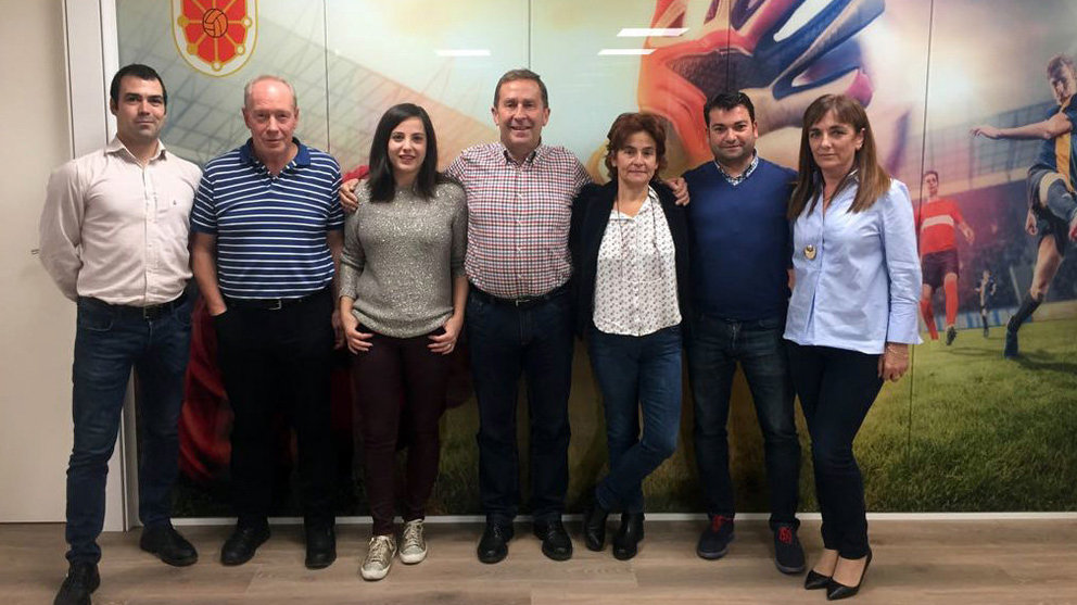 Reunión de la Federación Navarra de Fútbol para unirse al programa que la RFEF desarrolla en centros penitenciarios.