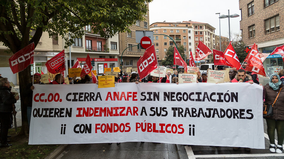 Los trabajadores de ANAFE inician una huelga y se concentran ante la sede de CCOO para mostrar su 'rechazo al cierre de una Fundación viable' (13). IÑIGO ALZUGARAY