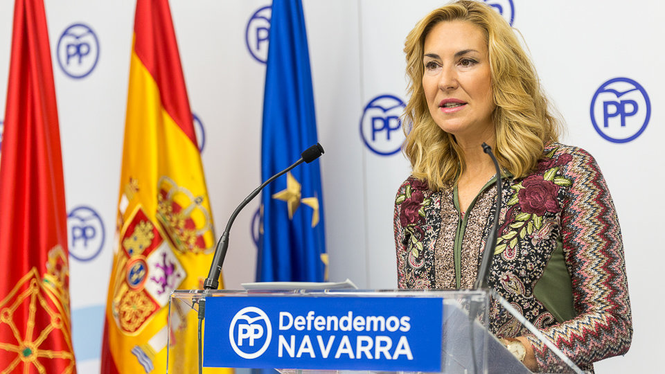 La presidenta del PPN, Ana Beltrán, explica un recurso presentado por el Partido Popular de Navarra al Tribunal Administrativo de Navarra (19). IÑIGO ALZUGARAY