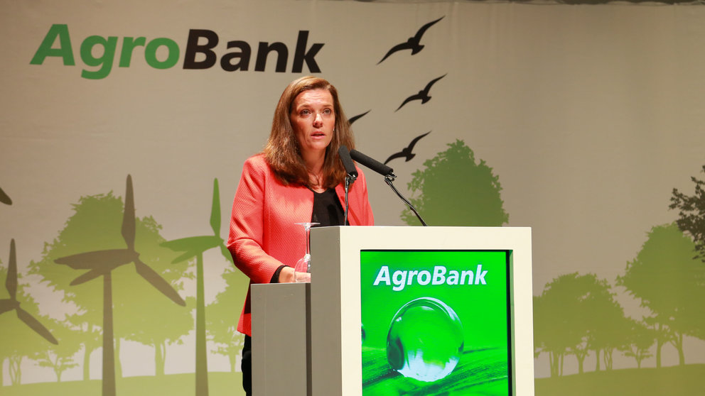 Ana Díez Fontana interviene en el acto de apertura de la reciente jornada de AgroBank en Pamplona.