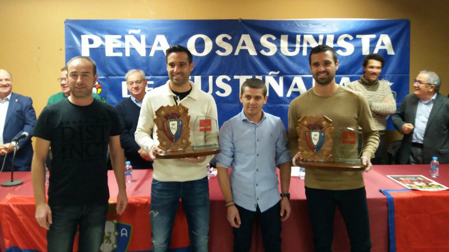 Premios para los hermanos Flaño en Fustiñana. Twitter Osasuna.
