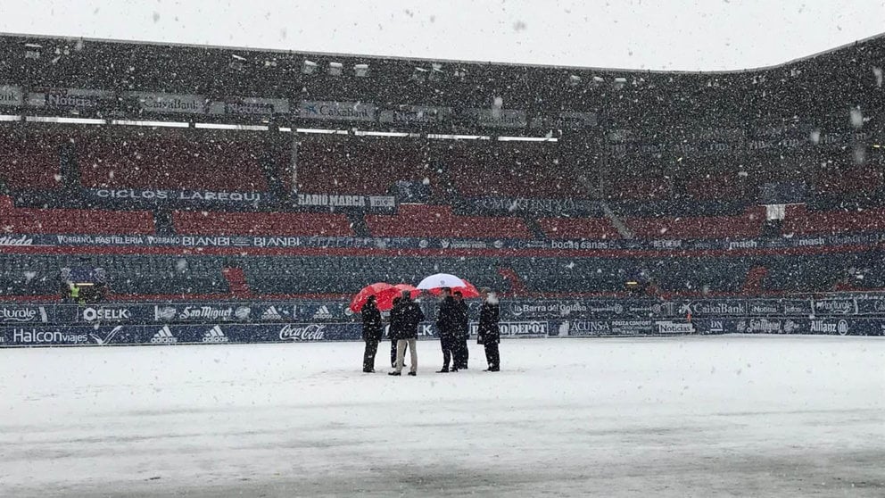 Nieve en el estadio de El Sadar CEDIDA