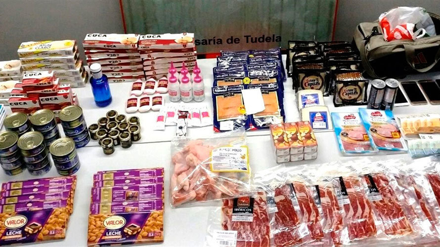 Varios de los productos que la banda de ladrones había sustraido en varios supermercados de Tudela. POLICÍA FORAL