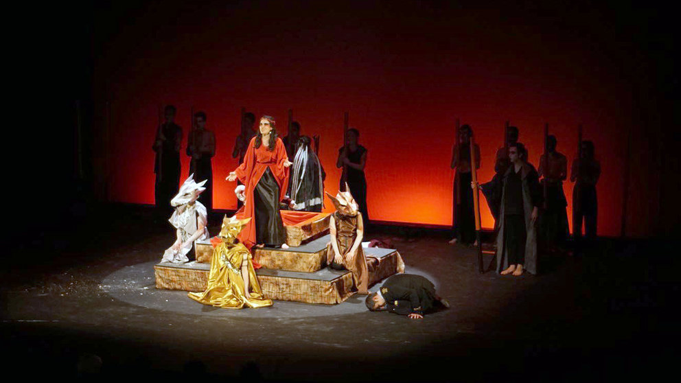 Representación de la tragedia Medea por la compañía de teatro amateur Mutis por el Foro. ÁLVARO JIMÉNEZ (3)