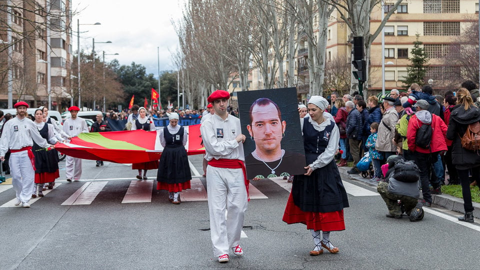 Manifestación por la muerte de Xabier Rey (01). IÑIGO ALZUGARAY