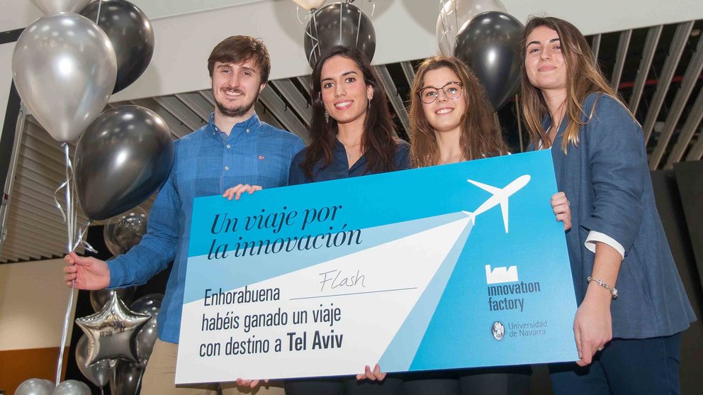 Los alumnos de la Universidad de Navarra que han creado el proyecto Flash, ganador del Innovation Day CEDIDA