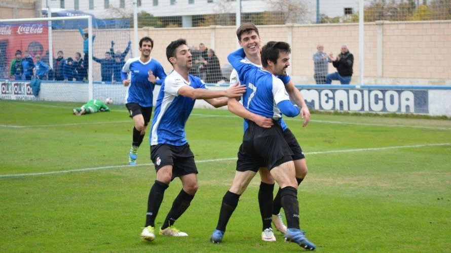 La Peña Sport celebra un gol en Tafalla. facebook Peña Sport.