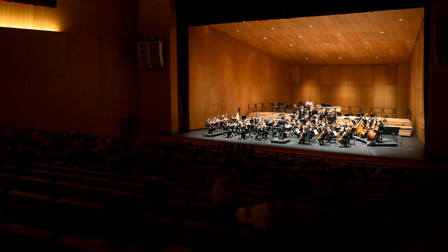 Concierto de ciclo de la Orquesta Sinfónica de Navarra (OSN), bajo la batuta del madrileño José Miguel Pérez Sierra, con obras de Respighi, Mozart y Borodin,  (3)