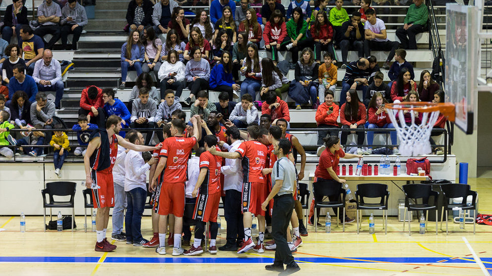 Tercer partido de cuartos de final por el ascenso a la liga Leb Oro entre Basket Navarra y HLA Alicante celebrado en el pabellón Arrosadía (60). IÑIGO ALZUGARAY