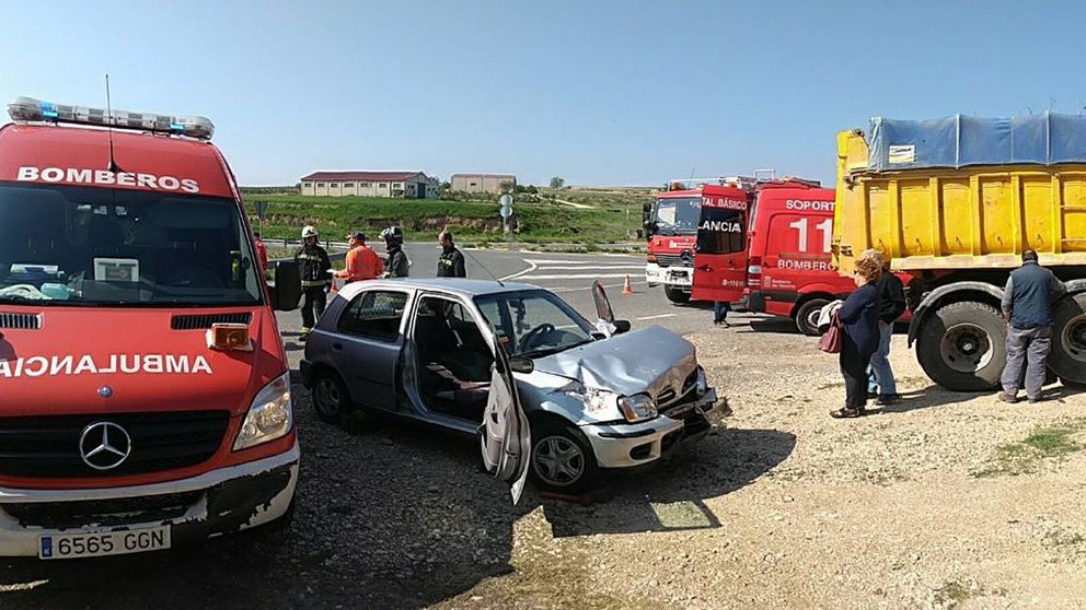 Accidente en Cárcar atendido por los bomberos BOMBEROS DE NAVARRA