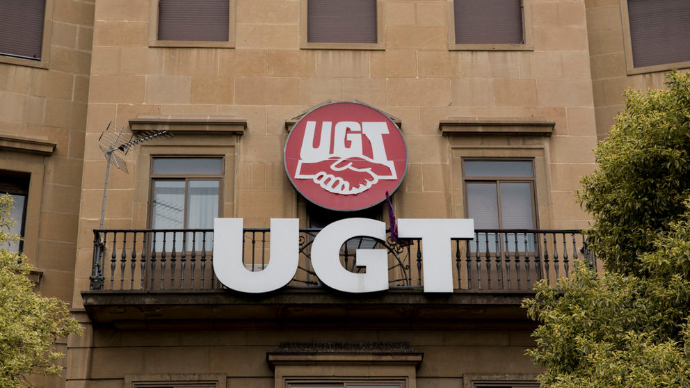 Vista del edificio sindical de UGT y CC OO en Pamplona, en la avenida de Zaragoza. MIGUEL SANTIAGO07 (3)