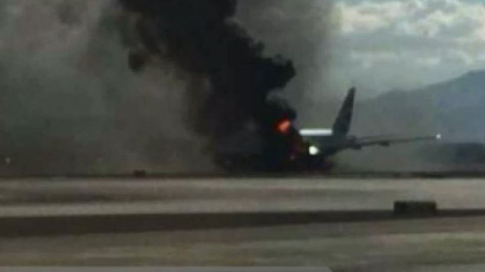 El avión tras estrellarse al poco de despegar en La Habana TWITTER