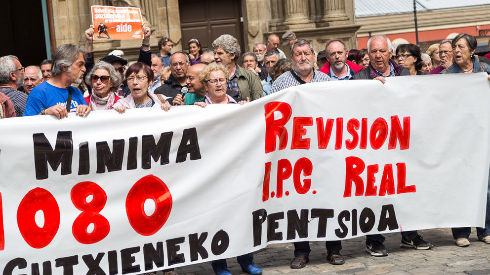 Navarra Sasoia y Nafarroako Pentsionistak Martxan convocan nuevas movilizaciones para recuperar el poder adquisitivo de las pensiones (10). IÑIGO ALZUGARAY